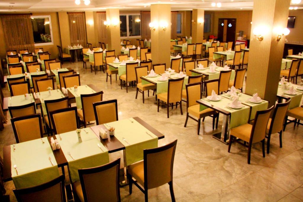 Adanava Hotel Exterior photo